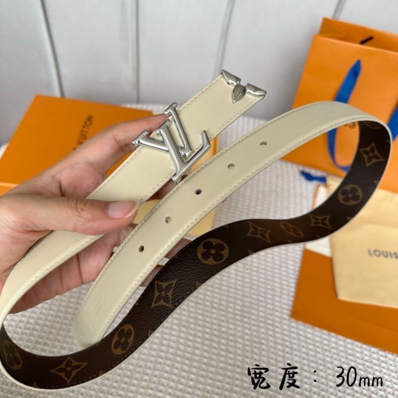 l0vis Vvtt0n belts
